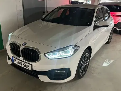 Gebraucht BMW 120 Sport Line 190 PS (139 kW) 2020 Weiß Limousine