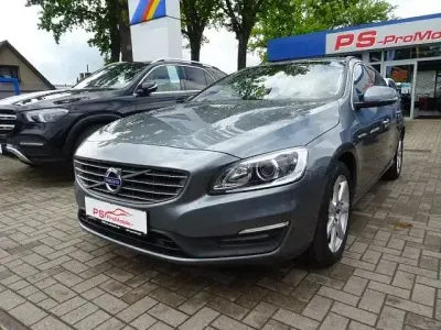 Occasion Volvo V60 Momentum 150 ch (110 kW) 2017 Gris Break