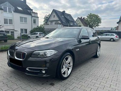 gebraucht BMW 520 f11 xDrive Luxury Line