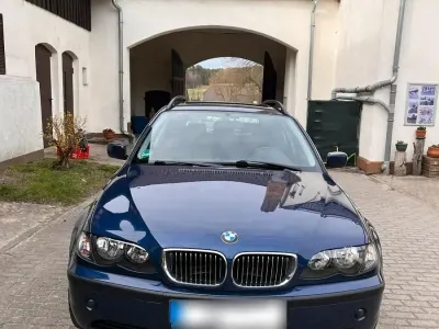 Gebraucht BMW 320 170 PS (125 kW) 2004 Blau Kombi