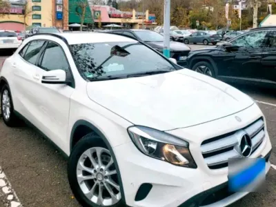Gebraucht Mercedes GLA200 156 PS (114 kW) 2014 Weiß SUV