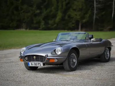Käytetty Jaguar E-Type 268 HP (197 kW) 1974 Hopea Avoauto