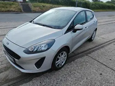 Gebraucht Ford Fiesta Cool & Connect 75 PS (55 kW) 2021 Silber Kleinwagen