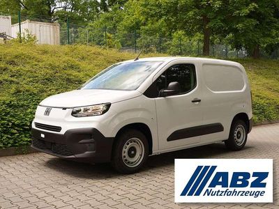 Neu Fiat Doblò Easy 102 PS (75 kW) 2026 Weiß Van / Kleinbus