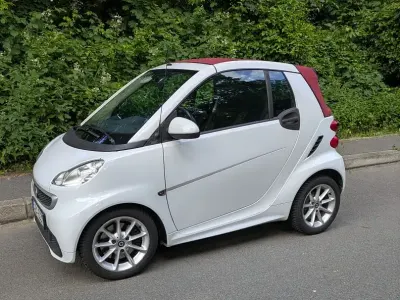 Gebraucht Smart ForTwo Cabrio Passion 71 PS (52 kW) 2012 Weiß Cabrio