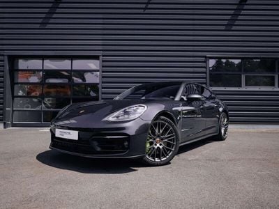 Porsche Panamera 4