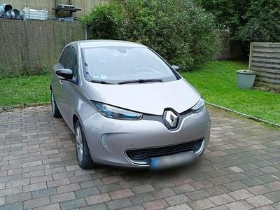 Grau Gebraucht 2014 Renault Zoe Intens Kleinwagen | 5.900 € (Fairer Preis)