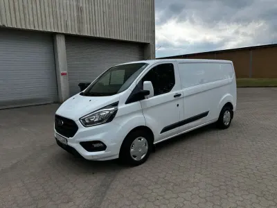 Używany Ford Transit Custom 131 KM (96 kW) 2019 Biały Minivan
