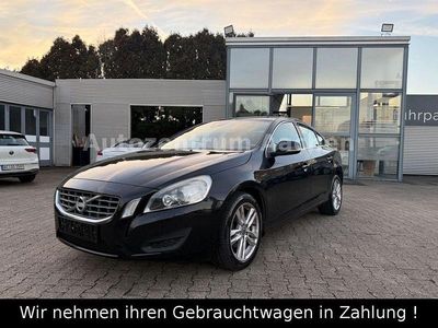 Gebraucht Volvo S60 Momentum 136 PS (100 kW) 2014 Schwarz Limousine
