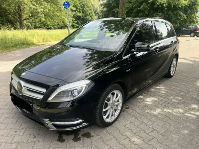 Używany Mercedes B180