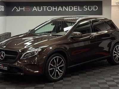 Gebraucht Mercedes GLA200 Exclusive 136 PS (100 kW) 2014 Braun SUV