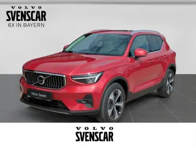 Gebraucht Volvo XC40 Ultimate 197 PS (144 kW) 2023 Fusion red / metallic SUV