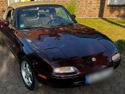 Second-hand Mazda MX5 Cosmo 90 CP (66 kW) 1996 Bej Cabrio