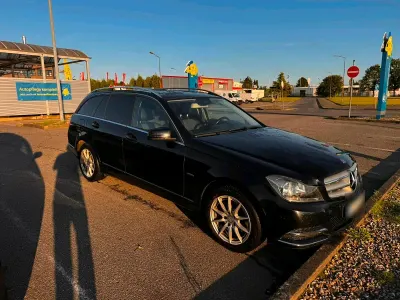 Gebraucht Mercedes C220 170 PS (125 kW) 2011 Schwarz Kombi