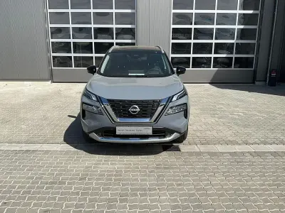 Neu Nissan X-Trail Tekna 163 PS (119 kW) 2026 Grau SUV