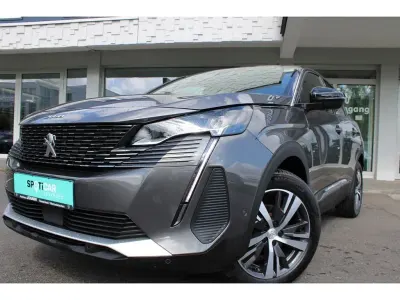 Gebraucht Peugeot 3008 Allure 131 PS (96 kW) 2023 Grau SUV