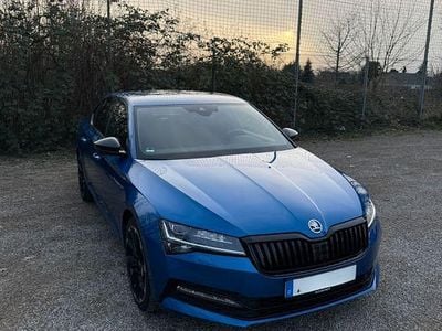Gebraucht Skoda Superb SportLine 200 PS (147 kW) 2023 Blau Limousine