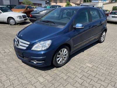 Mercedes B200