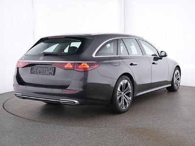 Mercedes E200