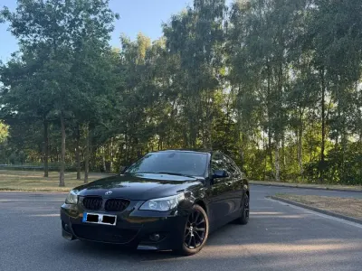 Gebraucht BMW 523 177 PS (130 kW) 2007 Schwarz Limousine