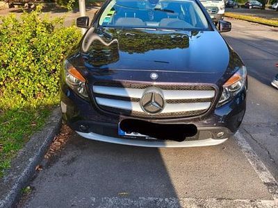 Mercedes GLA200