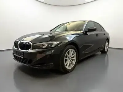 Gebraucht BMW 320 Shadowline 190 PS (139 kW) 2023 Saphirschwarz Limousine