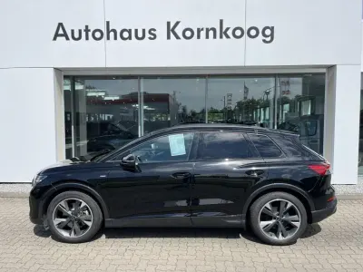 Gebraucht Audi e-tron S-Line 250 kW (340 PS) 2024 Mythosschwarz (metallic) SUV