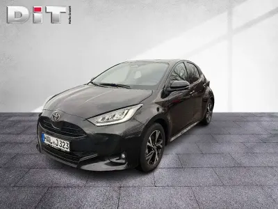 Gebraucht Toyota Yaris Hybrid 116 PS (85 kW) 2025 Mysticschwarz mica Kleinwagen