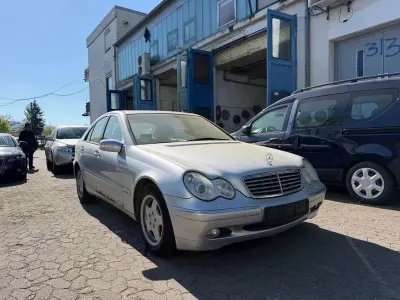 Second-hand Mercedes C200