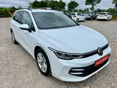 Gebraucht VW Golf VIII Life 116 PS (85 kW) 2025 Weiß Kombi