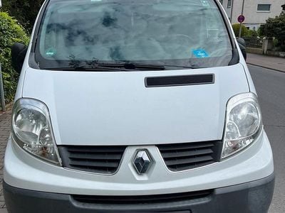 Używany Renault Trafic 114 KM (83 kW) 2012 Biały Minivan