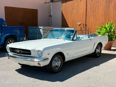 Gebraucht Ford Mustang 200 PS (147 kW) 1965 Weiß Cabrio