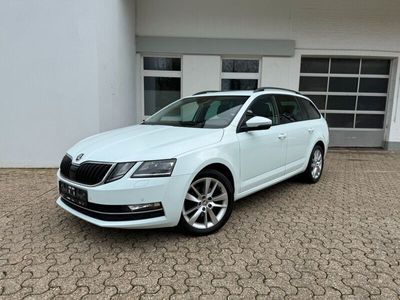 gebraucht Skoda Octavia Combi 2.0 TDI DSG Style 1.Hand Navi LED