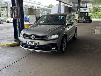 Grau Gebraucht 2019 VW Tiguan Highline SUV | 25.500 € (Etwas zu teuer)