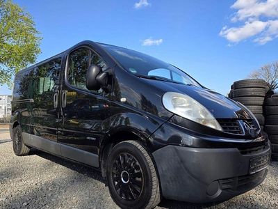 Second-hand Renault Trafic Komfort 145 CP (106 kW) 2011 Negru Monovolum
