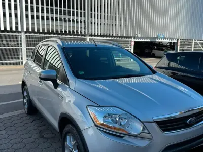 Gebraucht Ford Kuga 136 PS (100 kW) 2009 Silber SUV