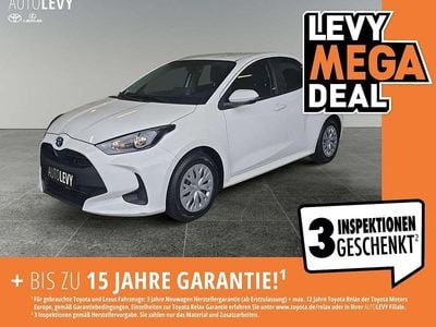 Usata Toyota Yaris Hybrid Business Edition 116 CV (85 kW) 2022 Bianco Utilitaria