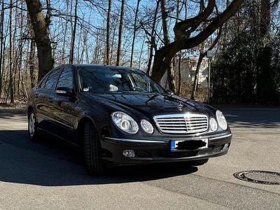 Gebraucht Mercedes E220 150 PS (110 kW) 2006 Schwarz Limousine