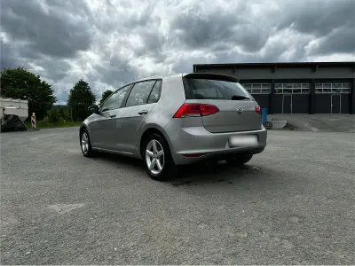 Gebraucht VW Golf VII Comfortline 140 PS (102 kW) 2014 Silber Limousine