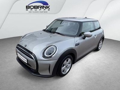 Usado Mini Cooper Essential 136 CV (100 kW) 2024 Plateado Utilitario