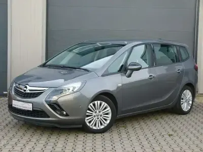Gebraucht Opel Zafira Tourer Edition 140 PS (102 kW) 2016 Karbon silber/shiny grey (m2) Van / Kleinbus