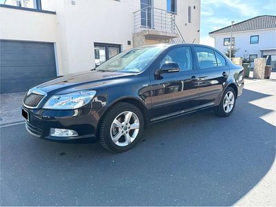 Gebraucht Skoda Octavia 105 PS (77 kW) 2011 Schwarz Limousine