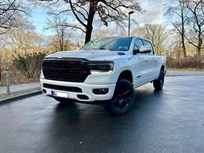 gebraucht Dodge Ram 5.7 V8 4x4 Crew/Big Horn/AHK/Kam./ Carbon - TOP