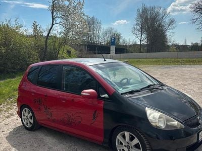 Second-hand Honda Jazz 2005 Roșu Hatchback