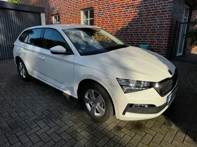 Gebraucht Skoda Scala Active 95 PS (69 kW) 2019 Weiß Kleinwagen