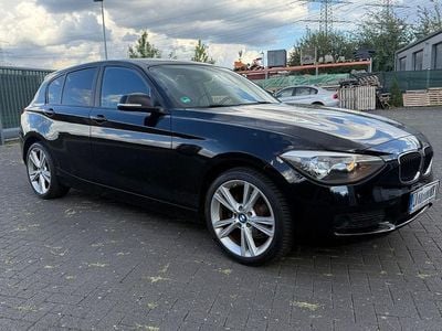 BMW 114