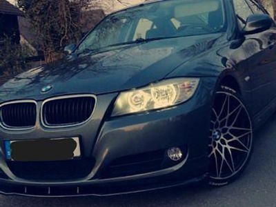 Grün Gebraucht 2009 BMW 320 M Performance Limousine | 9.500 € (Fairer Preis)