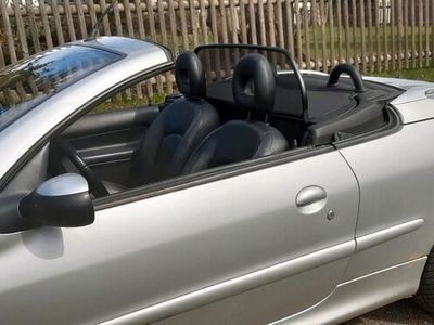 gebraucht Peugeot 206 CC 