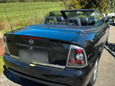 Begagnad Opel Astra Cabriolet 125 HK (91 kW) 2002 Svart Cab