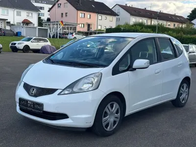 Gebraucht Honda Jazz 99 PS (72 kW) 2010 Weiß Kleinwagen